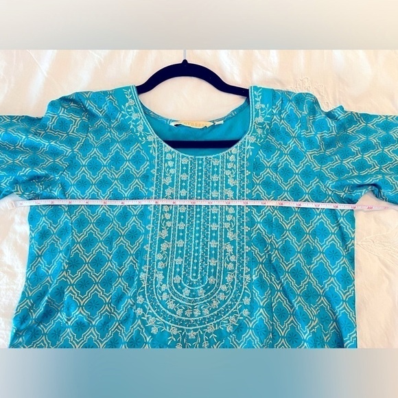 AVAASA Turquoise Kurta with Yoke Embroidery Rayon Ethnic Pakistan Indian Sz S - Picture 10 of 10